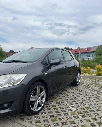 Toyota Auris cena 18500 przebieg: 233000, rok produkcji 2008 z Skała małe 106